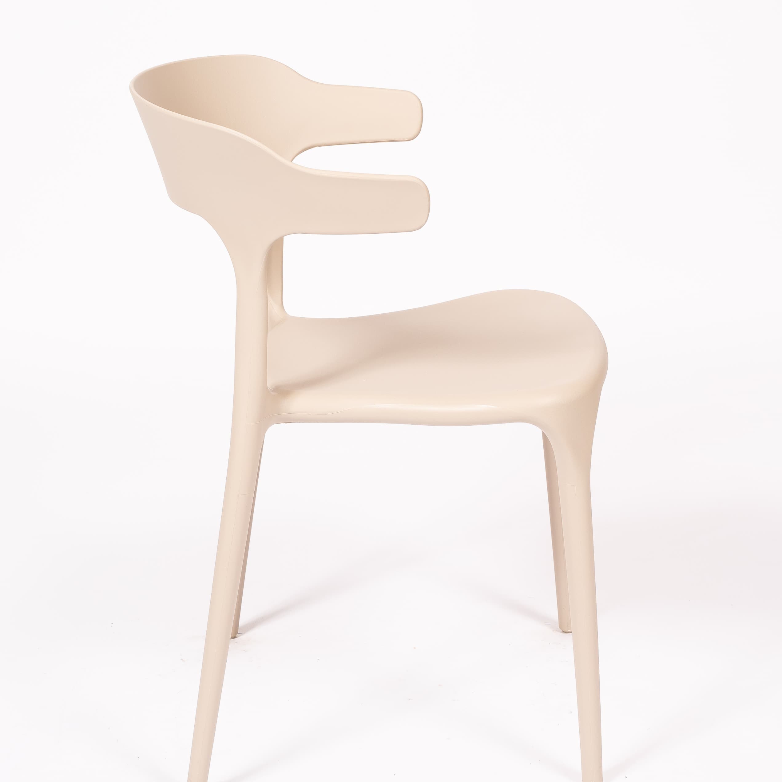 LUNA | Modern beige stackable plastic chair for indoor & outdoor use – ideal for terrace, HORECA, garden and residential spaces